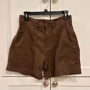 PRANA Sz 4 Stretch Zion Cargo Women's Hiking Shorts in Mocha